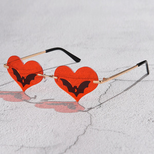 Lunettes de <span class=keywords><strong>soleil</strong></span> tendance en forme de cœur, lunettes gothiques sans monture originales pour femmes et hommes, lunettes de fête - Product Image 2