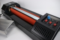 Plastifieuse de bureau portable Colordowell WD-YG-320-A A2/A4/A5/A6 à froid et à chaud, vitesse de 600 mm/min pour l'emballage photo