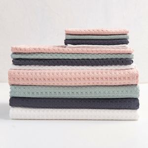 Toalla de Baño Ecológica con Tejido Waffle, Toalla de Baño de Algodón Orgánico, Colección Spa - Product Image 3