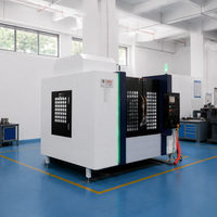 Centre d'usinage vertical CNC haute précision pour pièces en aluminium et en acier, fraisage, perçage, taraudage, directement de l'usine