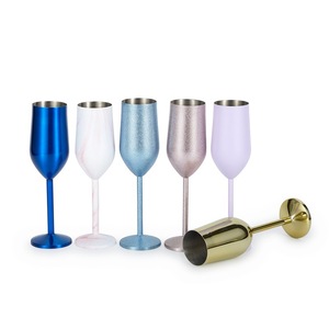 Bicchieri da Vino e Cocktail in Acciaio Inox da 220ml, Flûte da Champagne in Metallo Infrangibile, Calici per Feste e Matrimoni - Product Image 1
