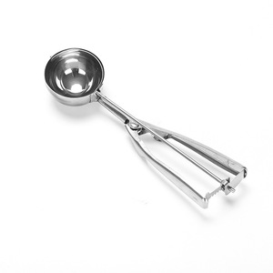 Stainless Steel Ice Cream Scoop With Easy Release Mechanism For Household Kitchen Use - Product Image 3
