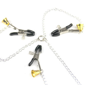 Pinza para pezones de tres cabezas con cadena, color plateado, para adultos, accesorio íntimo de coqueteo - Product Image 2