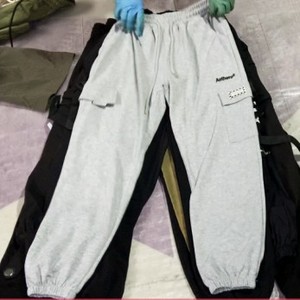 <span class=keywords><strong>Pantalon</strong></span> <span class=keywords><strong>cargo</strong></span> multi-poches pour l'extérieur avec jambe large décontractée et confortable Vente en gros d'usine en ballots Italie Sacs - Product Image 4