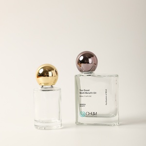 30ml 50ml Glas Kosmetik flasche Elegante klare, einzigartige Form mit goldenem Kugel deckel und innerem Stopfen für ätherisches Hautpflege öl - Product Image 1