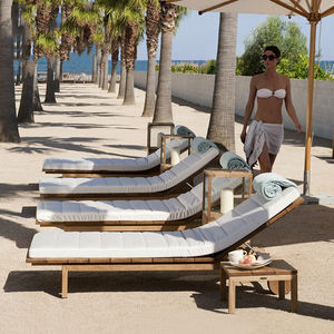 Meubles d'extérieur, coussins de siège épais imperméables, <span class=keywords><strong>chaise</strong></span> <span class=keywords><strong>longue</strong></span> de bord de piscine, lit en teck massif, chaises longues de piscine - Product Image 1