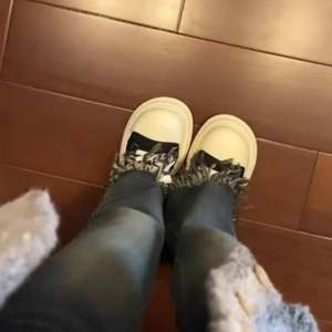 Chaussures Big Head 2025 Nouveau Style Rétro Décontractées pour Femmes et Hommes, Chaussures de Marche à Semelle Épaisse en Toile avec Fermeture à Lacets et Amorti en Caoutchouc - Product Image 4