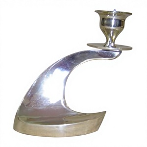 Support à bougie au design durable, technique de moulage à la main, pièce unique, élégant, pour la décoration de table et les événements de mariage - Product Image 1