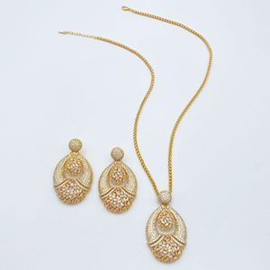 Moda lujo encanto chapado en oro 2 piezas conjunto de joyas corazón flor colgante collar y pendientes regalo - Product Image 5