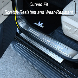 Yifeng - <span class=keywords><strong>Seuil</strong></span> de <span class=keywords><strong>porte</strong></span> en acier inoxydable de haute qualité pour Land Cruiser LC300 2022-2025 - Noir/Argent brossé/Flocon de neige - Intérieur - Product Image 4
