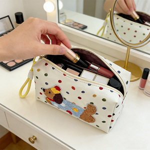 Bolsa de maquillaje Polka Dot Puppy, estuche de cosméticos de gran capacidad para viajes y uso diario - Product Image 1