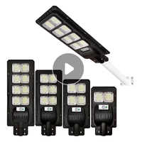 Lampadaire solaire IP65 étanche à haut lumen pour éclairage routier sur grands chantiers de construction