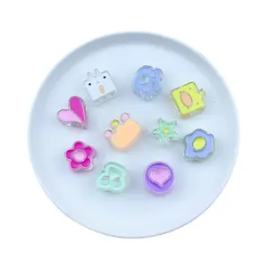 100pcs/bag Plastic 8mm Resin Flower Charms Beads Transparent DIY Handmade Wholesale Cartoon Beads For Jewelry Making