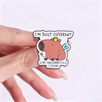 Épinglette en émail Capybara de dessin animé avec slogan humoristique, badge de revers en métal, accessoire décoratif à l'effigie d'une fée couronnée pour sac à dos, veste, jean, chapeau