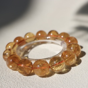 สร้อยข้อมือซิทรินควอตซ์คุณภาพสูง สร้อยข้อมือคริสตัลสีเหลืองคาราเมลเสริมโชคลาภ สร้อยข้อมือพลังจักระทางจิตวิญญาณ - Product Image 6