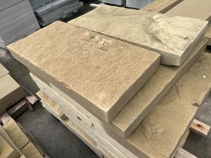 Dalle de <span class=keywords><strong>pavé</strong></span> extérieur en <span class=keywords><strong>grès</strong></span> naturel jaune crème <span class=keywords><strong>beige</strong></span> de chine pierre de ponçage en finition mate aiguisée - Product Image 3
