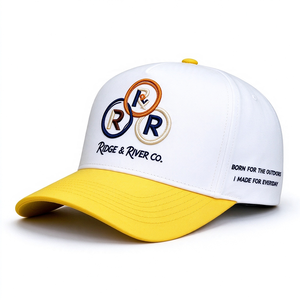Gorra de Béisbol Bicolor Blanca y Amarilla 100% Algodón, Bordado Ridge River Co, Estructurada de 5 Paneles, Unisex para Exteriores con Puntos en Contraste - Product Image 2