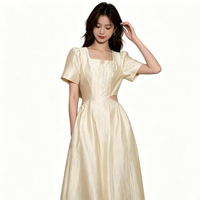 Robe midi formelle douce coupe trapèze avec design tissé plissé, taille élastique, manches courtes, polyester/coton, été