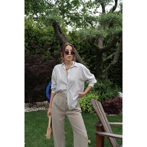 Camisa de Botones a Rayas Verdes para Mujer, Blusa Informal de Popelina, Estilo Sencillo para Uso Diario - Product Image 3