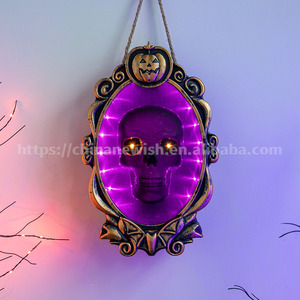 ของตกแต่งใหม่ ขนาด 24.5*8.5*38 ซม. ใช้แบตเตอรี่ 3AA  หน้าผีพลาสติกดีดออกมาจากกระจก พร้อมเสียงน่ากลัว ไฟ LED 22 ดวง ใช้ได้ทั้งแบบแขวนและตั้งพื้น - Product Image 3