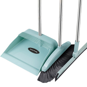 Juego de escoba y recogedor de cerdas suaves con cabezal de nailon y mango de acero ajustable para limpieza del hogar - Product Image 3