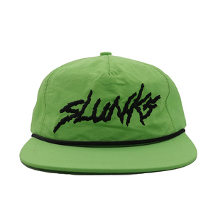 Gorra Deportiva de 5 Paneles, de Nailon Verde, con Logotipo Bordado Personalizado, Transpirable, Diseño Elegante - Product Image 1