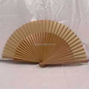 Abanico de Mano de Arte Folclórico Español Flamenco, 9 Pulgadas (23 cm), Pintado, Hecho de Madera y Tela, Negro con Borde Rojo - Product Image 5