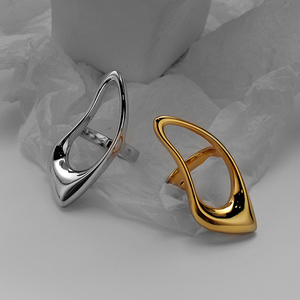 S925 Sterling Silver Unisex Sáng Tạo Hình Trăng Vòng Rỗng Hình Tai Hình Gỉ Miễn Phí Và Mặc Miễn Phí Tùy Chỉnh Có Thể Điều Chỉnh Vòng - Product Image 2