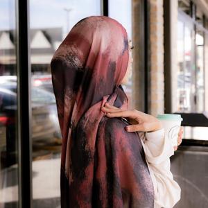 Meilleures ventes 2026 : Foulards hijab en modal imprimés pour femmes, élégants et modestes, avec logo personnalisé, vente en gros - Product Image 1