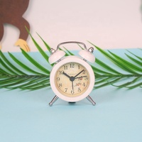 Bester Preis Mini Wecker Custom Design Moderne Schreibtisch uhr Hochwertiges Metall mit elektronischem Uhrwerk für Kinder