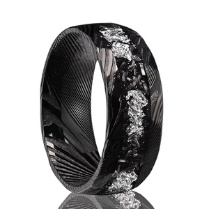 Nouvelle conception Bague en acier Damas martelé <span class=keywords><strong>noir</strong></span> 8MM avec incrustation de feuille d'argent galaxie et météorite pour Hommes Femmes, Bague de mariage, de fête ou de promesse - Product Image 1