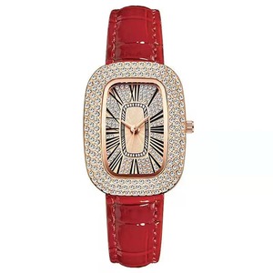 Reloj de mujer Drioshipping Niche con diseño de huevo de paloma, diamantes de agua y cielo estrellado, correa de aleación verde, estilo encantador y a la moda. - Product Image 4