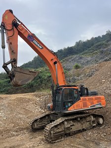 รถขุดมือสอง DOOSAN DX500 50 ตัน ชั่วโมงการใช้งานต่ำ เครื่องจักรหนัก DOOSAN DX500 สำหรับโครงการก่อสร้าง - Product Image 2