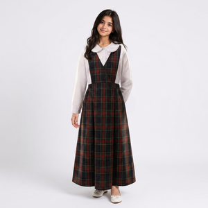 Conjunto de Uniforme Escolar a Cuadros para Niñas, Venta al Por Mayor, Vestido de Dos Piezas con Tirantes y Cuello Peter Pan de Manga Larga Blanco - Product Image 1