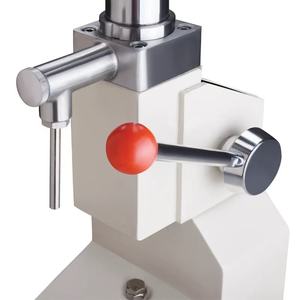 Máquina de llenado de aceite de salsa de Chile semiautomática Máquina de llenado de salsa de mantequilla de miel y maní con más barato - Product Image 5