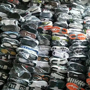 2026 Novità Assoluta <span class=keywords><strong>Scarpe</strong></span> da Ginnastica in Gomma per Uomini, Donne e Bambini – Stock di Lotti all'Ingrosso a Prezzi Convenienti, Marchi in Liquidazione - Product Image 2