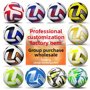 Balones de fútbol de tamaño 5 duraderos con agarre mejorado, ideales para la práctica en equipo, entrenamiento juvenil y clases de educación física. - Product Image 2