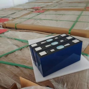 Cellule de batterie prismatique lithium-ion CALB Grade A+ 3.7V 113Ah 118ah 161ah 169ah L221N113 NMC pour véhicule électrique EV - Product Image 3
