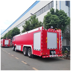 Camión de Bomberos Sinotruk Howo 8x4 para Agua y Polvo Seco, Tanque de 16000L, Motor Diésel, para la Lucha Contra Incendios Industriales - Product Image 1