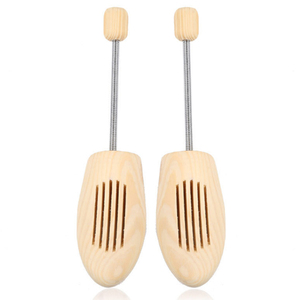 Ensanchador de zapatos de madera de One Way, expansor de zapatos de vestir con mango en forma de T en madera de Haya/madera dura (barnizada) - Product Image 3