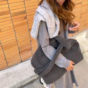 Borsa a Spalla Grande Minimalista in Tessuto <span class=keywords><strong>Teddy</strong></span> <span class=keywords><strong>Ecru</strong></span> con Logo Personalizzato per Mamme - Product Image 1