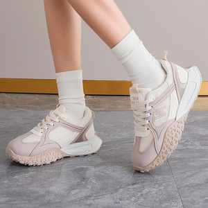 ZX0915 รองเท้าวิ่งแฟชั่นสไตล์เกาหลีสำหรับผู้หญิงรุ่นใหม่ประจำฤดูร้อน น้ำหนักเบา ระบายอากาศได้ดี ดีไซน์แบบฟอร์เรสท์ กัมพ์ เหมาะสำหรับนักเรียน รองเท้าลำลอง - Product Image 3