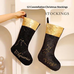 Yuefu - Grandes Bolsas de Regalo Navideñas de Tela con Diseño de Papá Noel <span class=keywords><strong>y</strong></span> Árbol, Adornos Colgantes Decorativos - Product Image 3