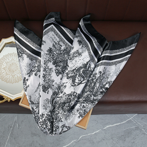 Foulard carré en satin imprimé numérique motif animalier haut de gamme pour femme, 90x90cm, de luxe, décoratif, pour le cou, vente en gros - Product Image 3