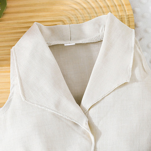 Ensemble deux pièces d'été mignon pour bébés filles, style décontracté, haut court sans manches et jupe imprimée léopard, style actif - Product Image 3