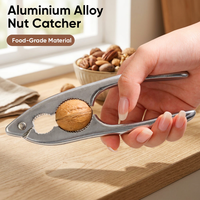 Fabrieksgroothandel handmatige aluminiumlegering haaienvormige walnootkraker huishoudelijke pecannootkraker fruit- en groentegereedschap