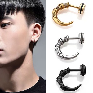 Pendientes de acero de titanio con forma de garra de águila y gancho curvo en varios colores a elegir, estilo punk, con tornillo, a la moda. - Product Image 4