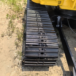 รถขุดมือสอง KOMATSU PC70 ขนาด 7 ตัน ประสิทธิภาพสูง กำลังแรง ราคาดี พร้อมจำหน่าย ประกอบด้วยมอเตอร์และชิ้นส่วนเครื่องยนต์หลัก - Product Image 5