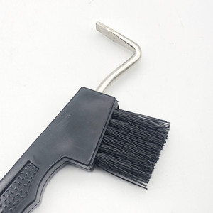 Kit per la pulizia dei cavalli con accessori per cavalli in plastica morbida tra cui pettine al Curry e spazzola per la toelettatura - Product Image 6