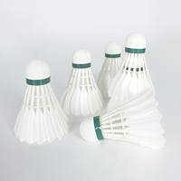 Volant de badminton d'entraînement Huamei F6 de haute qualité, durable et stable, en plumes de canard blanches naturelles, tête en liège composite 2 couches